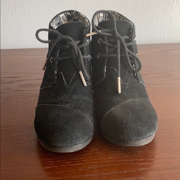 Toms Black Booties - Picture 2 of 6